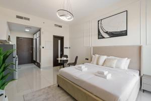 Modern Studio withAmenities Ideal Location