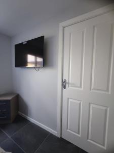 Cozy Private Self-Contained Suite