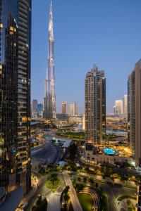 Luxury 4BR with Hermes Touch & Burj Khalifa View