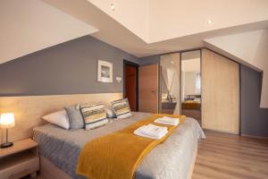 Apartament z sypialnią przy Promenadzie 3 balkony w widokiem na Morze SeaView Promenade Apartment mit Meerblick und 3 Balkonen Apartamenty na Wyspie