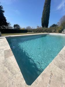 Villas Villa Elegante a Berre-les-Alpes - Terrasse, Piscine & Vue Panoramique : photos des chambres