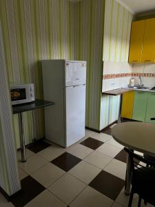 Green apartaments on Shirshova street