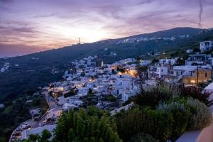 Sea Breeze Villa Triantaros Tinos