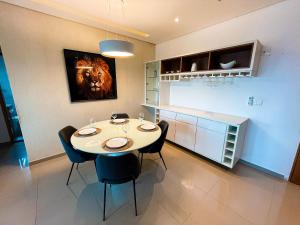 Apto Alto Padrão C Suíte, SmarTV, Wi-FI e Piscina