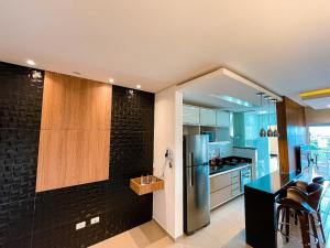 Apto Alto Padrão C Suíte, SmarTV, Wi-FI e Piscina