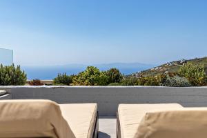 Sea Breeze Villa Triantaros Tinos