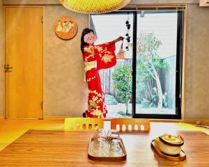 嘉艺 2层包栋2-10人 机场日本桥地铁直达 2房2卫1浴1厅1厨1花园 天下茶屋站步行3分钟日式庭院风格