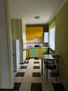 Green apartaments on Shirshova street