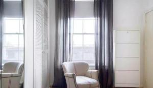 Amazing 2-bed flat with roof top terrace