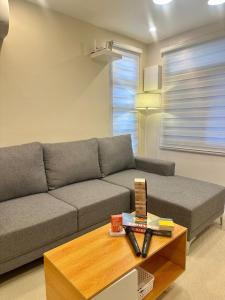 Cozy 2BR Staycation Deca Talomo near Toril & Puan