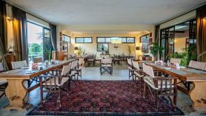 Matteos Italian Restaurant,Bar & Accommodation