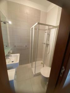 2 bedroom apt near st Julians