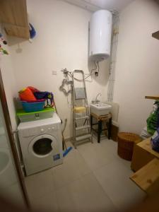 2 bedroom apt near st Julians