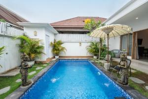Villa Rosa - Canggu 2 BR Private Pool Villa in Prime Location
