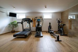 Villa Blue Ivy with Heated Pool