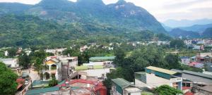 Peaceful Mountain Hotel