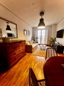 Atuaire Home Balcón con Vistas a la Catedral de Burgos