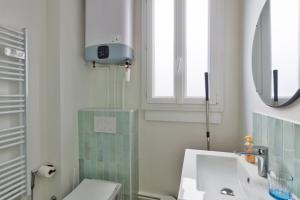 Chic and modern studio close to Place dItalie