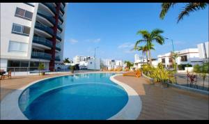 Elegant, pool, 2 bedroom, gym