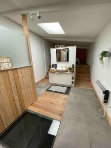 Loft cosy, bain à bulle et garage privé