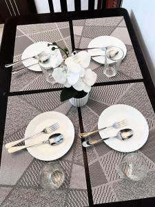 2BR Condotel Ridgewood Tower Taguig