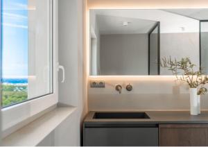 Villa lujo Ibiza, piscina infinity y 4 suites dobles en Can Furnet