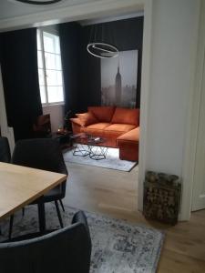 Urban Comfort - Central 1BDR near Vitoshka & NDK by Flat Mаnager