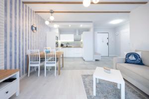 Kapitański by Go Apart