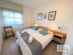 Montecarlo Salou, piscina y céntrico