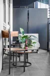 Imagine Marco 1 Bedroom 2 Beds apartment With a Pool Cinema Gym near CBD, Crown Casino & Exhibition centre