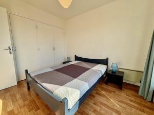 Quiberon - 2 Pièces + Mezzanine avec 2 Balcons, Parking, Près de la Mer - FR-1-478-125