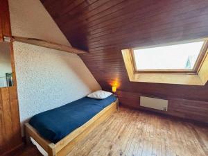 Appartements Quiberon - 2 Pieces + Mezzanine avec 2 Balcons, Parking, Pres de la Mer - FR-1-478-125 : photos des chambres