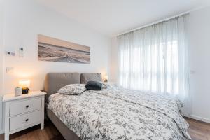 Flex SelfCheckIns 100 - Zagreb - 2 Bedrooms - Parking - Loggia