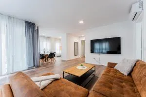 Flex SelfCheckIns 100 - Zagreb - 2 Bedrooms - Parking - Loggia - Odra