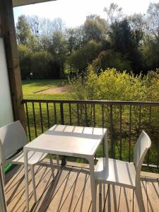 Appartements Studio en residence avec parking : photos des chambres