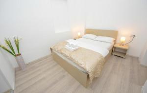 Experience Old Town Charm at Covaci 3BR