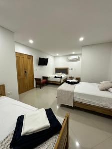 Hotel El Faro - Desayunos incluidos - Manga, Cartagena