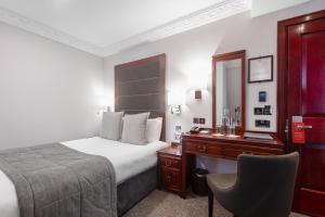 Standard Single Room room in Fitzrovia Hotel