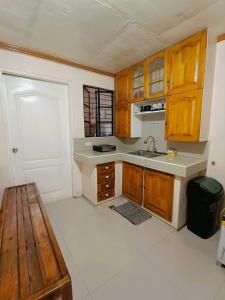 Whole House perfect for families 1 km to Burnham