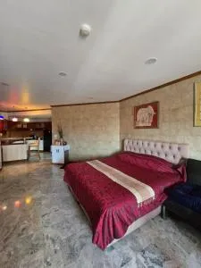 Spacious lakeview condo in Palm pavilion near Hua hin airport - HHQ