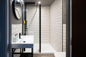 Double Room room in The Churchill Hotel