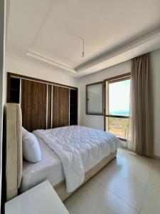 apartment facing the sea