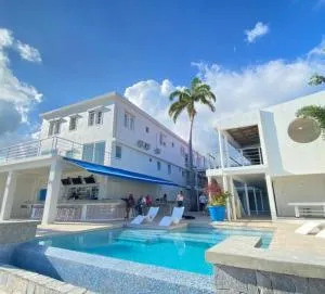 Seaview Beach Hotel - Dawn Beach