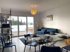 Appartement T3 moderne avec grande terrasse à Balaruc-les-Bains - FR-1-553-293
