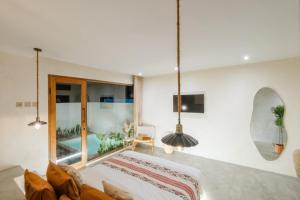 Canna Uluwatu - Stylish Private 1BR Pool Suite