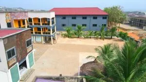 Passion Base Hotel - Berekuso