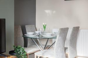 Huge Savings, Contractors Pad, Free Parking, Quiet, WiFi