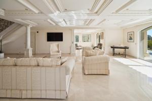 Panorama dException Piscine Chauffée proche de la mer dans un Domaine privée