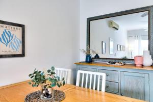 Limnaria Gardens Cozy Apartment