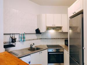 Limnaria Gardens Cozy Apartment